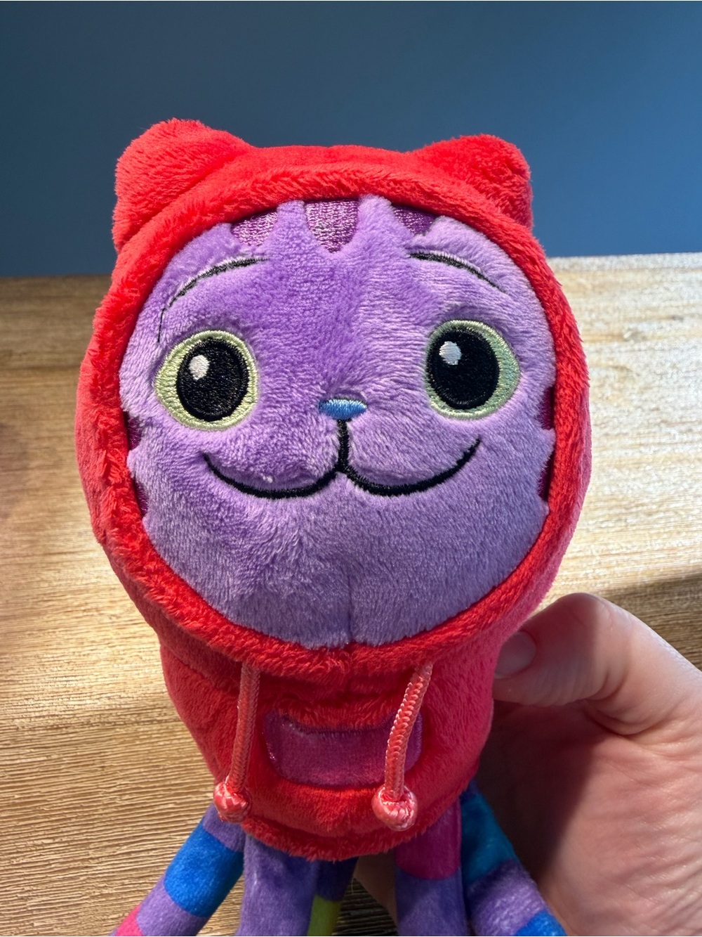 GABBYS DOLL HOUSE - DJ CAT NIP - Purple Plush in Red Hoodie - HTF